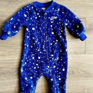 Nike Baby Boy Size 6 months